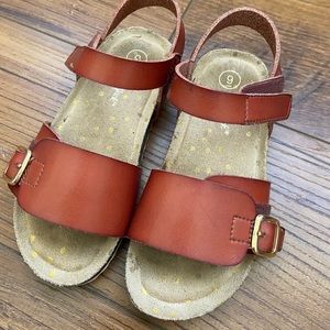 Toddler size 9 cat & jack sandals.